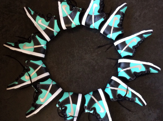 Diamond Supply Co. x  Nike SB Dunk High - Release Date