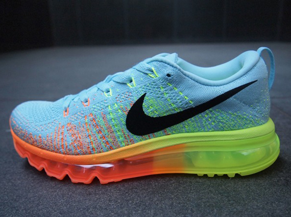 Nike WMNS Flyknit Air Max - Glacier Ice - Atomic Orange