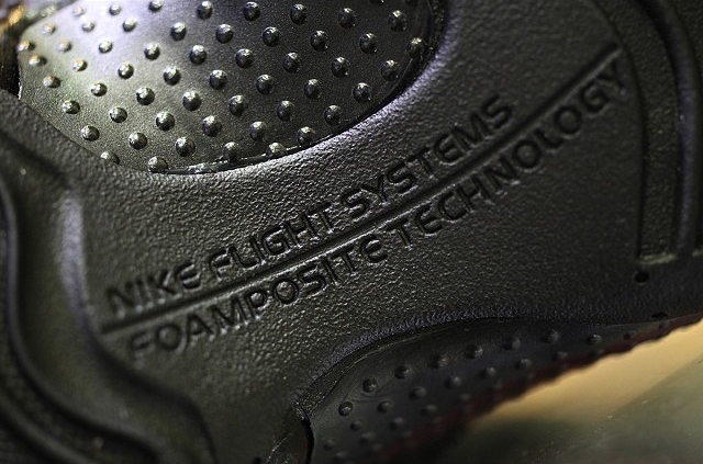 Nike Air Flightposites Carbon Fiber Release 08