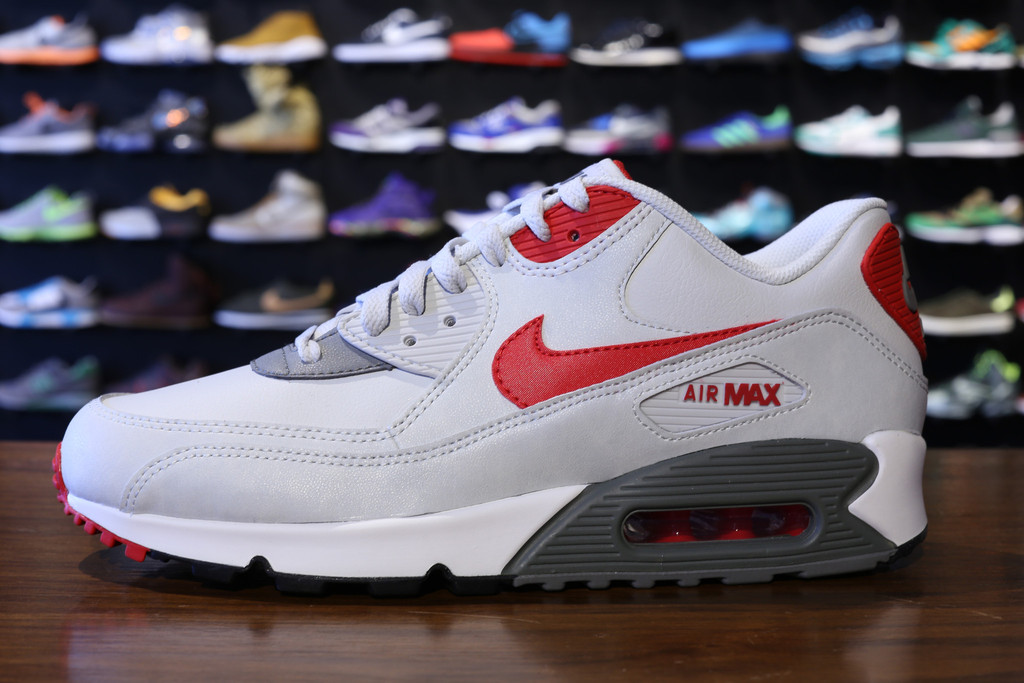 Nike Air Max 90 Essential White Lite Basey Grey University Red 01