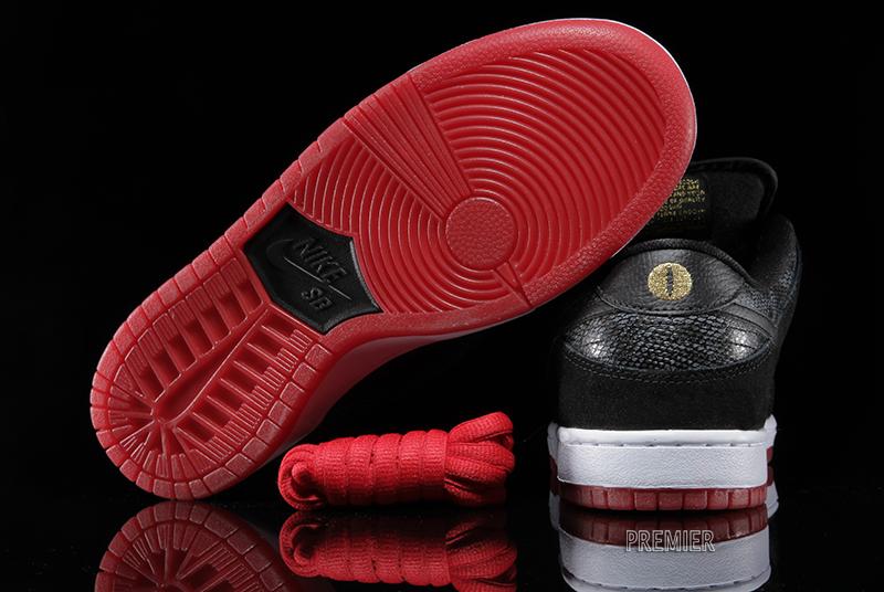 Nike Sb Dunk Low Snake Eyes 03