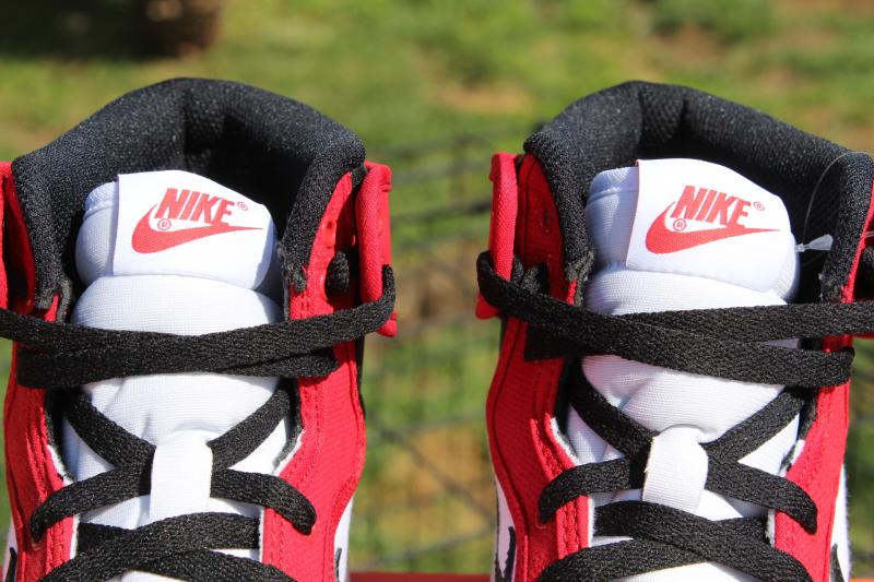 Air Jordan 1 Retro Ko High Bulls 04