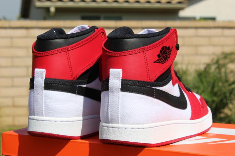 Air Jordan 1 Retro Ko High Bulls 16