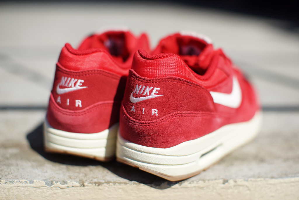 Nike Air Max 1 Gym Red Available 04