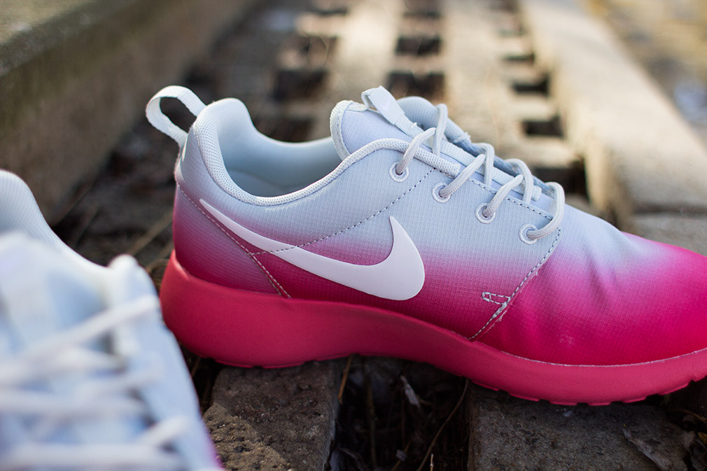 Nike Roshe Run Gradient Grey Pink 06