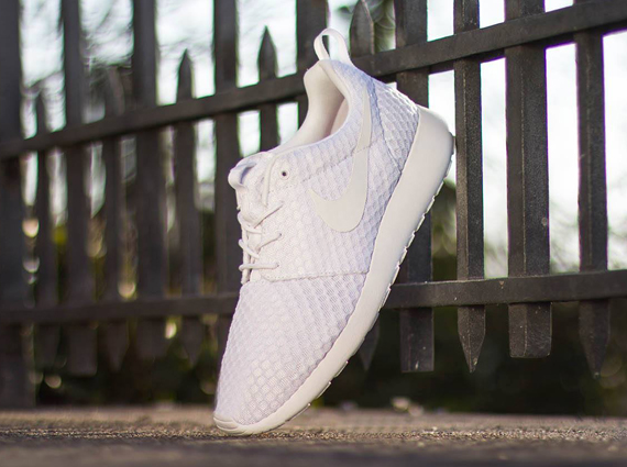 Nike Roshe Run White Mesh 2