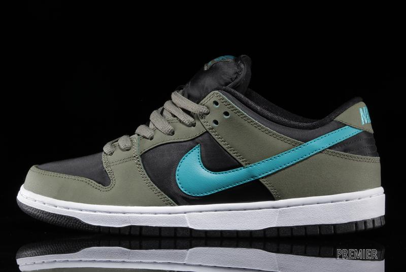 Nike Sb Dunk Low Medium Olive Turbo Green Black 01