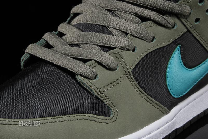 Nike Sb Dunk Low Medium Olive Turbo Green Black 04