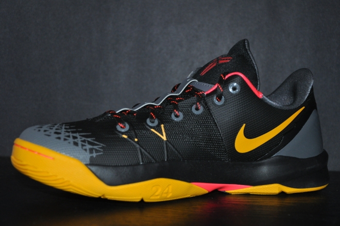 Nike Zoom Kobe Iv Venomenon Black University Gold Laser Crimson Dark Grey 02