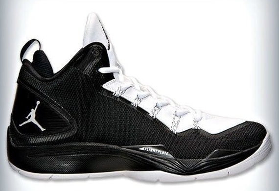 April 2014 Sneaker Release Dates 01