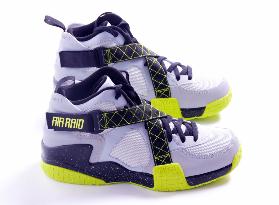 Nike Air Raid – Wolf Grey – Venom Green