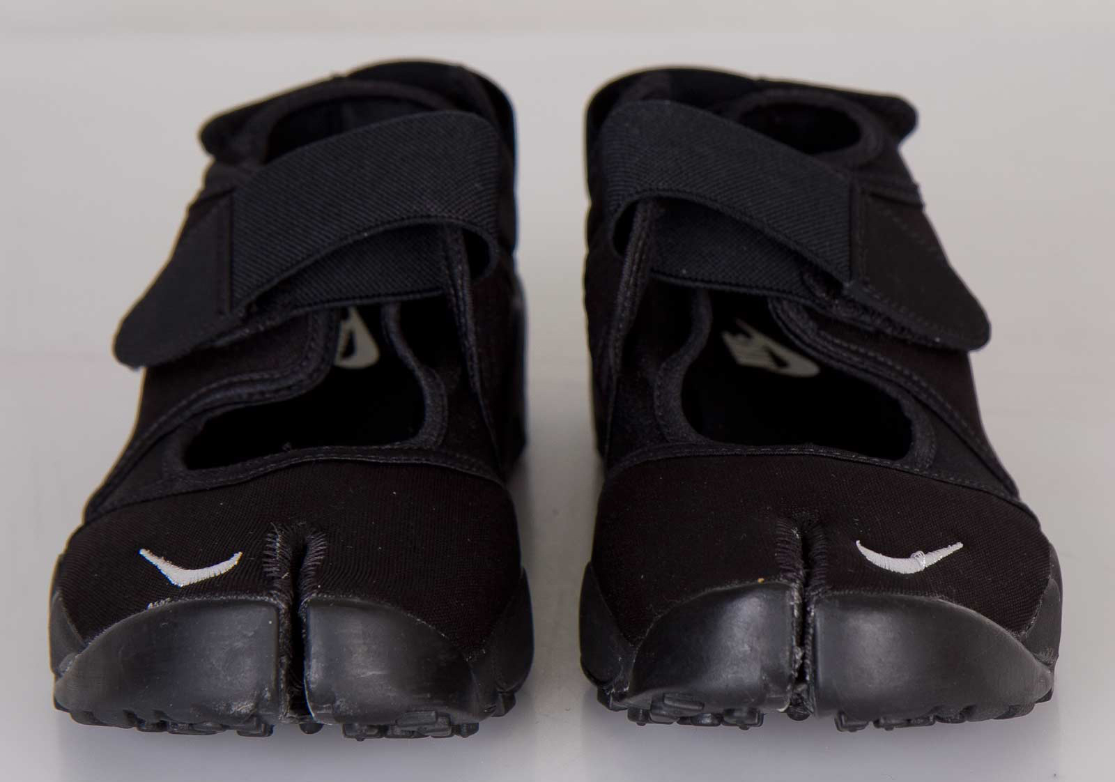 Nike Air Rift Blackout 03