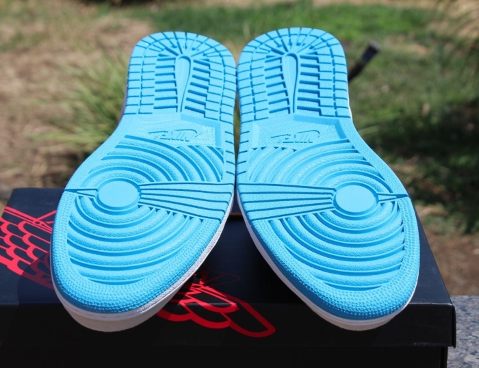 Air Jordan 1 Low City Pack La 01