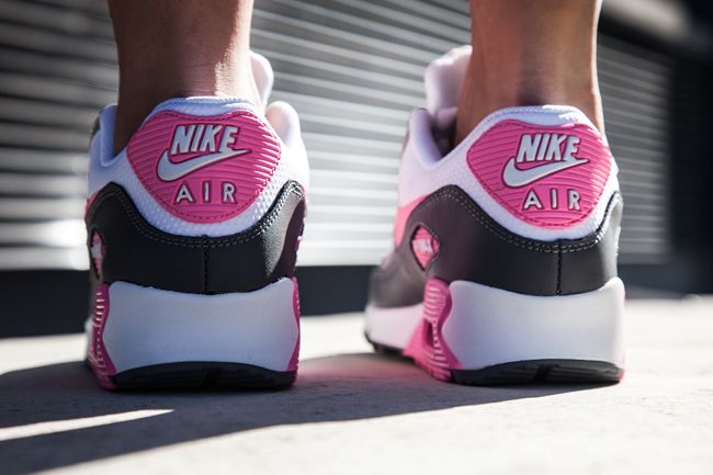 Nike Air Max 90 White Pink Glow Wolf Grey 03