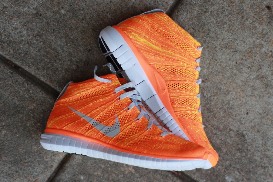 Nike Free Flyknit Chukka Total Orange 01