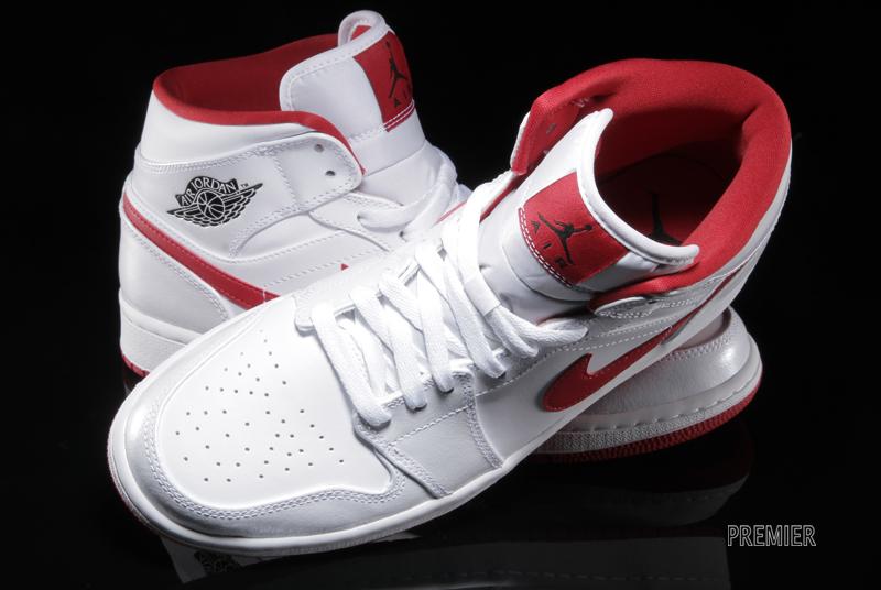 Air Jordan 1 Mid White Black Gym Red 06