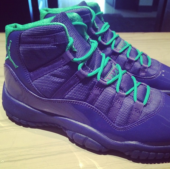 Air Jordan 11 Gs Hornets