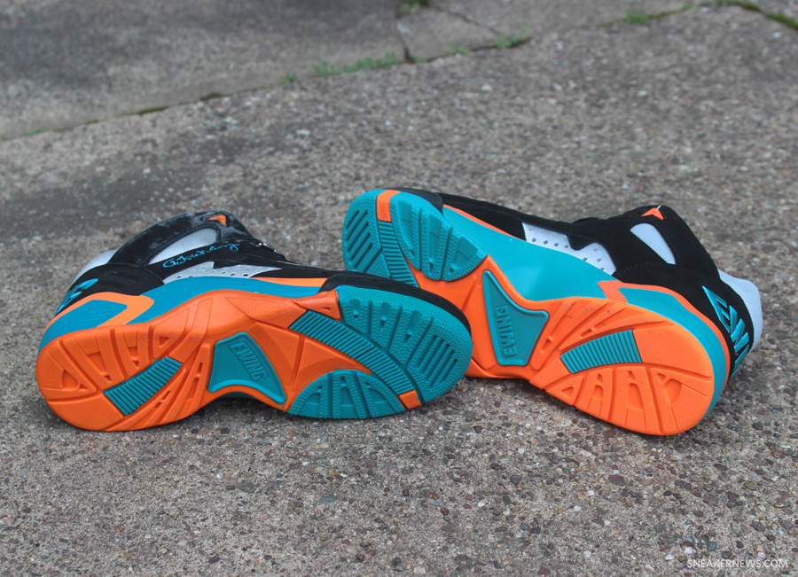 Ewing Wrap Retro Vs Og Comparison 7