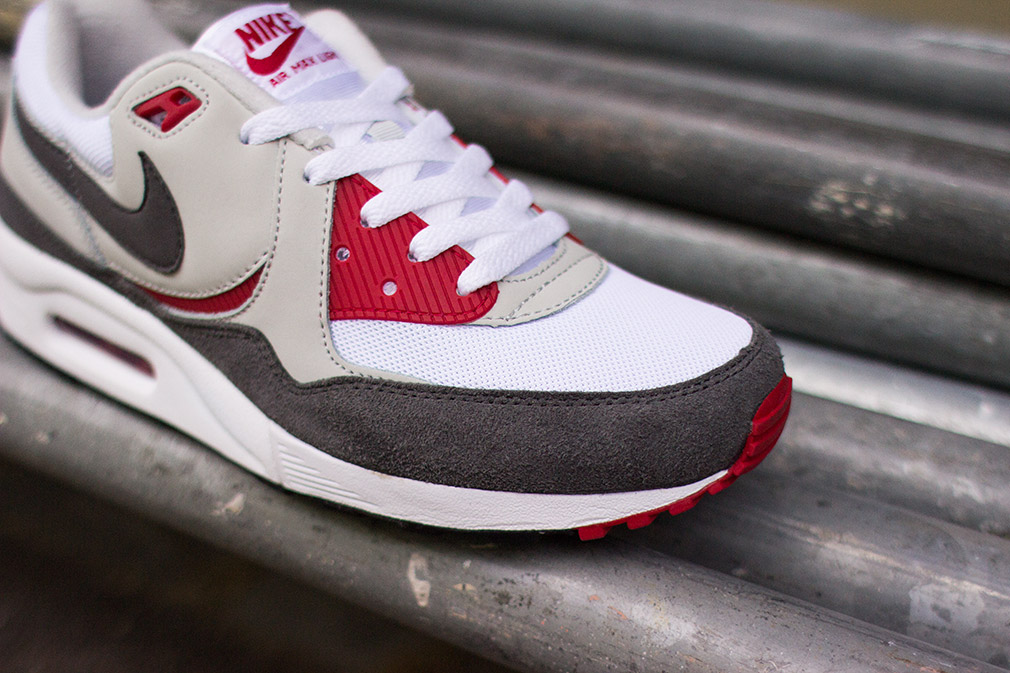 Nike Air Max Light Essential Wht Gry Red 3
