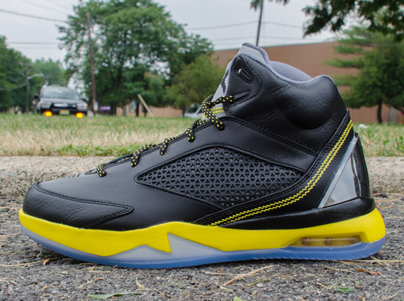 Air Jordan Future Flight Remix - Wolf Grey - Vibrant Yellow - Black