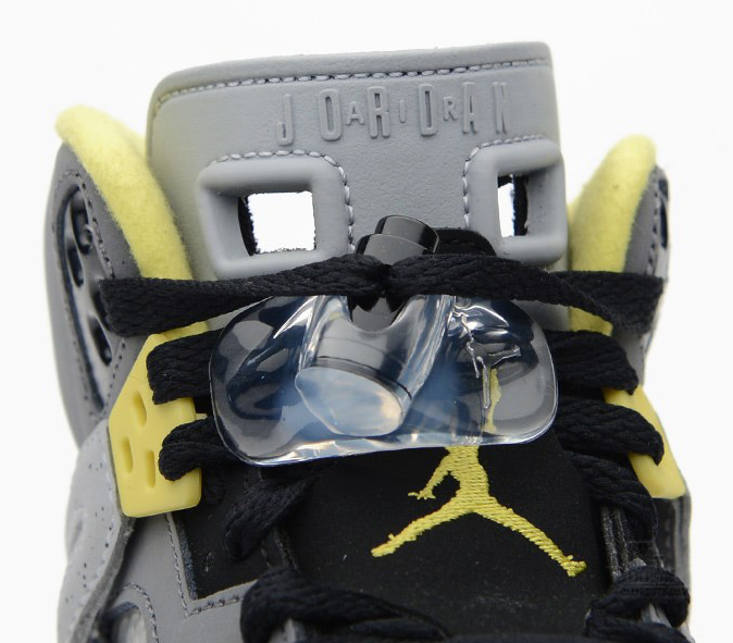 Jordan Spizike Cool Grey Vibrant Yellow 04