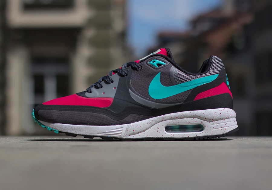 Nike Air Max Light Wr Fuschia Force Hyper Jade Anthracite 02