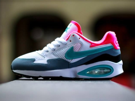 Nike Air Max St Gs 02
