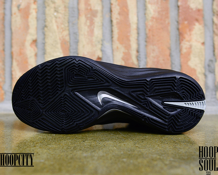Nike Hyperdunk 2014 Black Metallic Silver 01