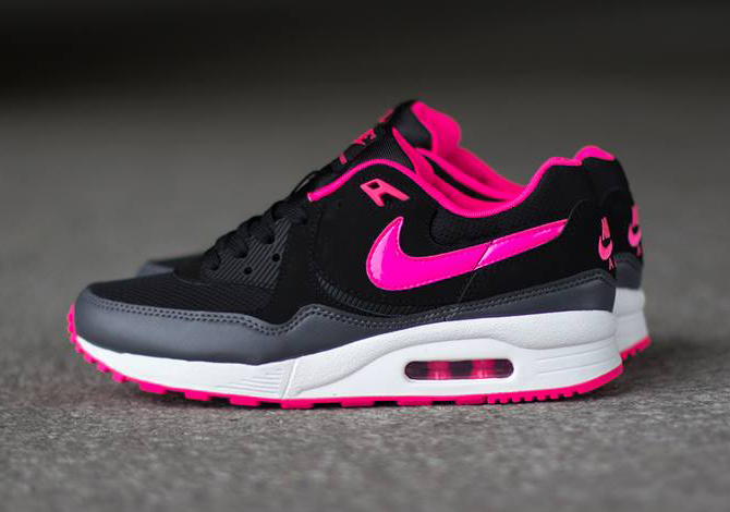 Nike Wmns Air Max Light Hyper Pink Black Dark Grey Summit White 02