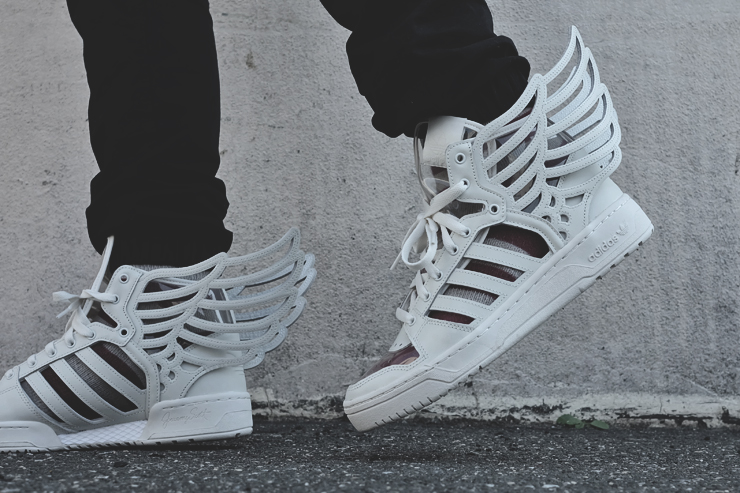 Adidas Jeremy Scott Cut Out Wings 02