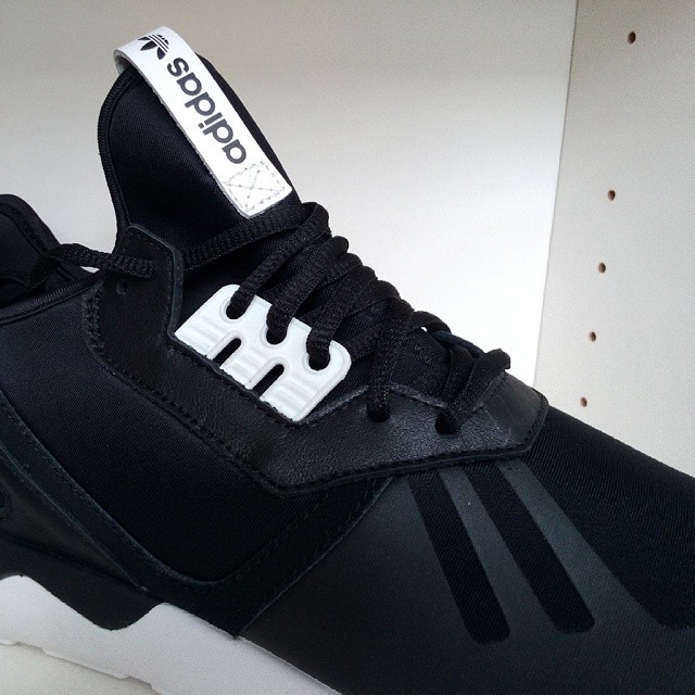Adidas Tubular Snake 02