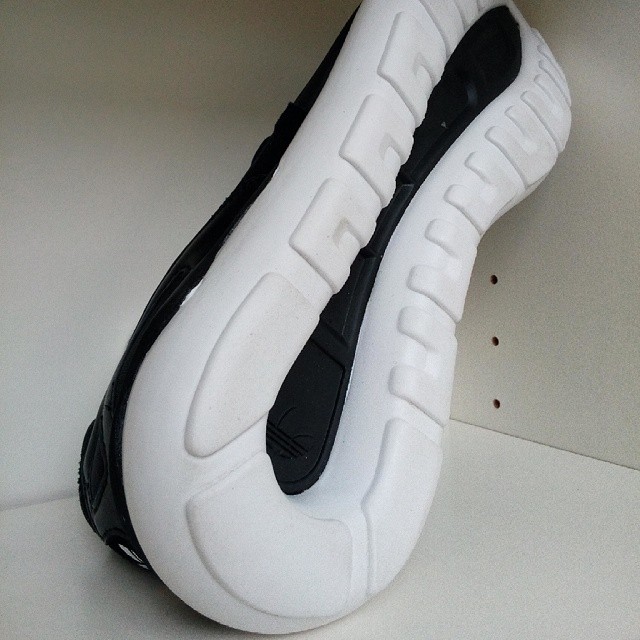 Adidas Tubular Snake 06