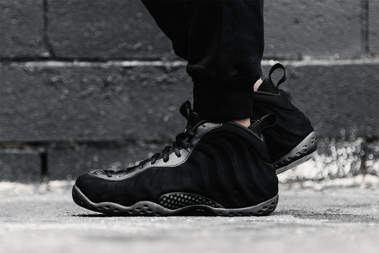 Nike Air Foampoiste One Triple Black Release Reminder 02