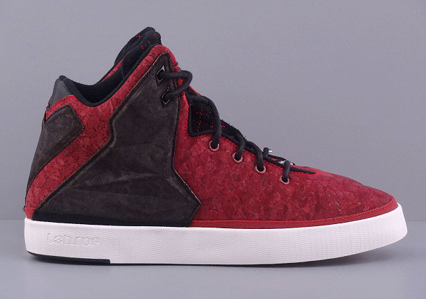Nike Lebron 11 Nsw Lifestyle University Red Rd