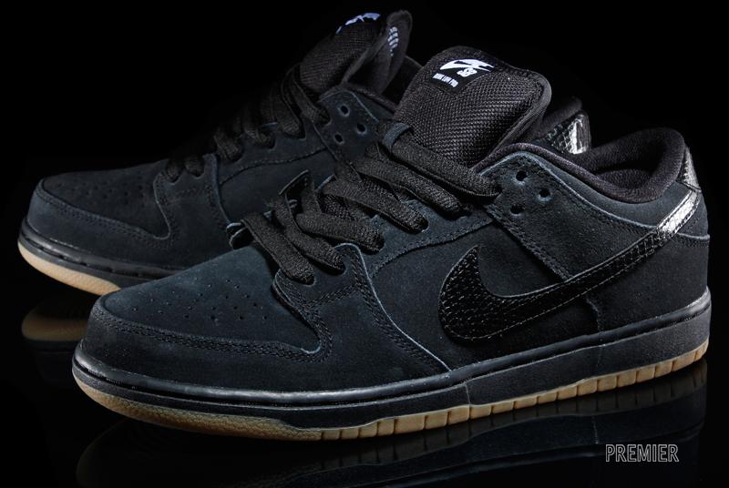 Nike Snakeskin Sb Dunk Low Black Gum 03