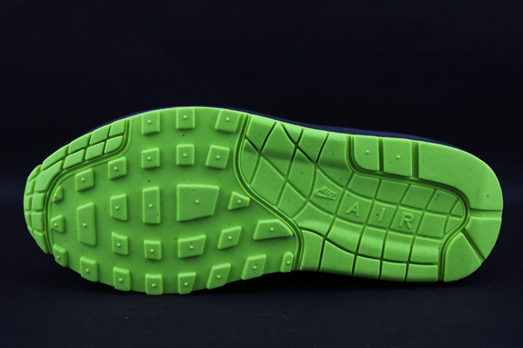 Nike Wmns Air Max 1 Cut Out Prm Black Volt 06