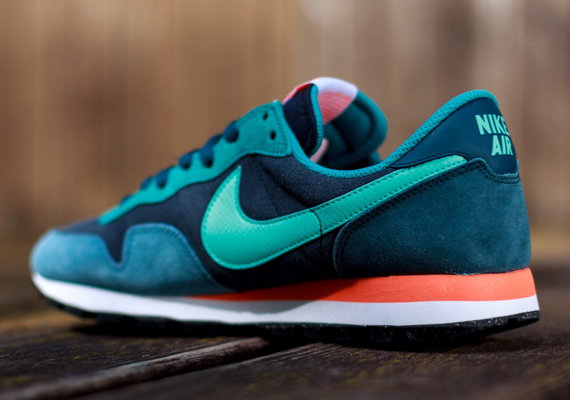 Nike Air Pegasus ’83 – Dark Obsidian – Hyper Turquoise