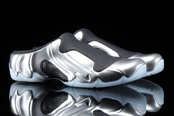 Nike Solo Slide "Metallic Silver"
