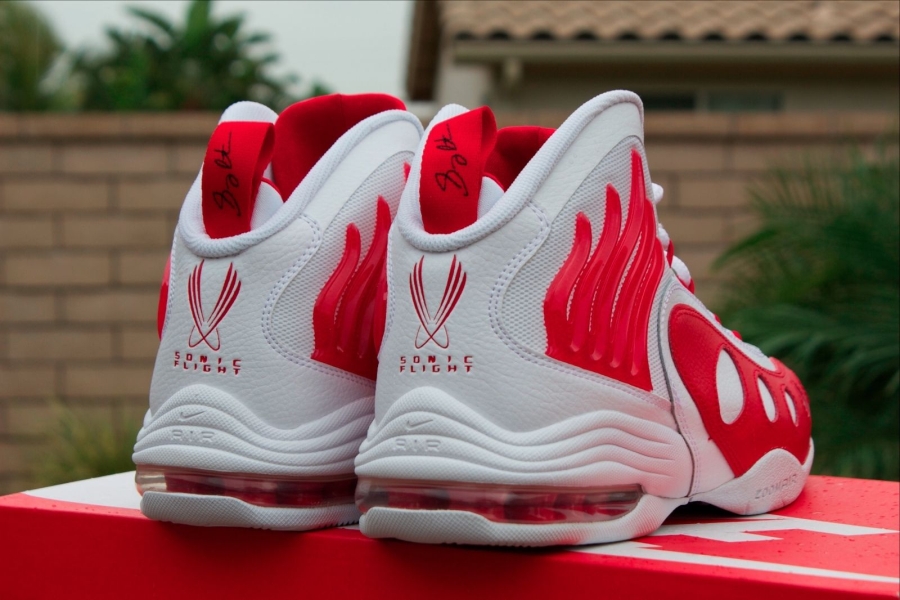Nike Zoom Sonic Flight White University Red 07