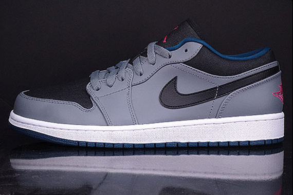 Air Jordan 1 Low Cool Grey Fusion Pink Space Blue 1