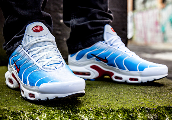 Nike Air Max Plus “Tide”