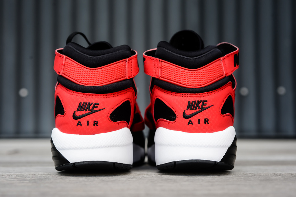 Nike Air Max Trainer 91 Black University Red 02