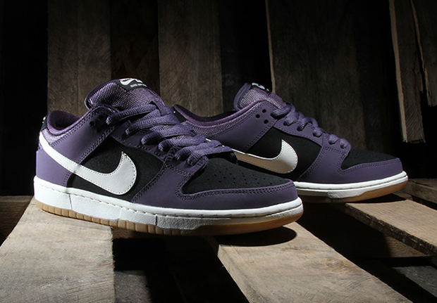 Nike SB Dunk Low "Dark Raisin"