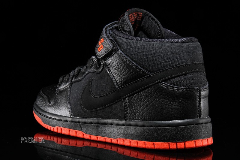 Nike Sb Dunk Mid Pro Halloween 04