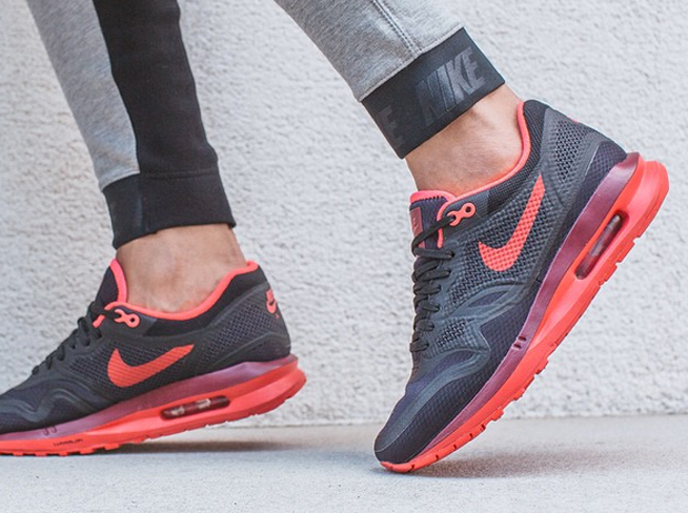 Nike Women's Air Max Lunar1 WR - Black - Action Red