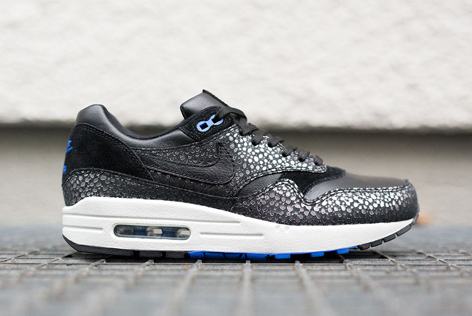 A Detailed Look at the Nike Air Max 1 Deluxe “Safari”