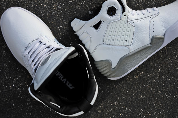 Hunger Games Supra Available 06