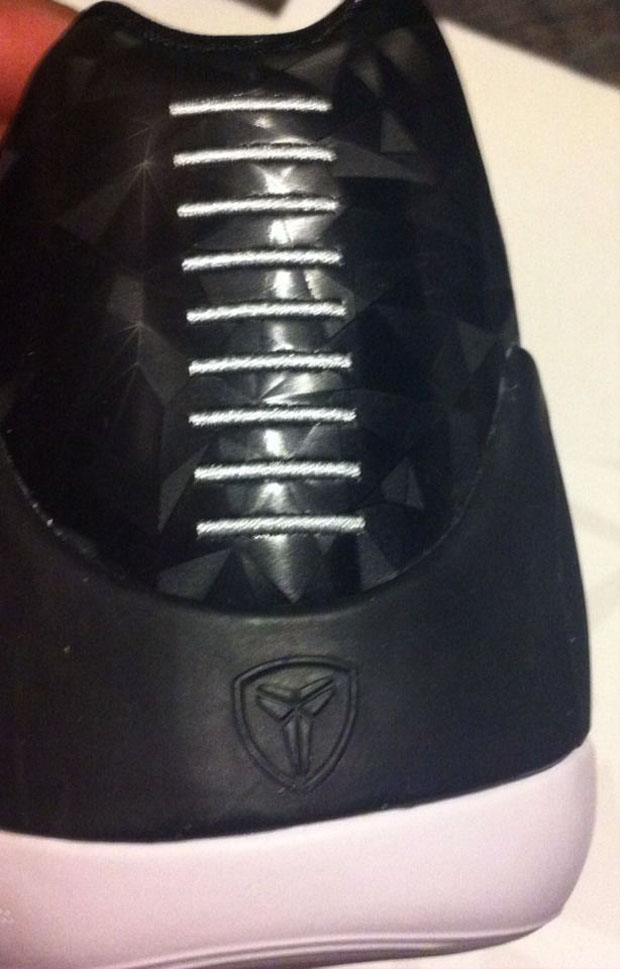 Nike Kobe 9 Em Team Black Metallic Silver 09
