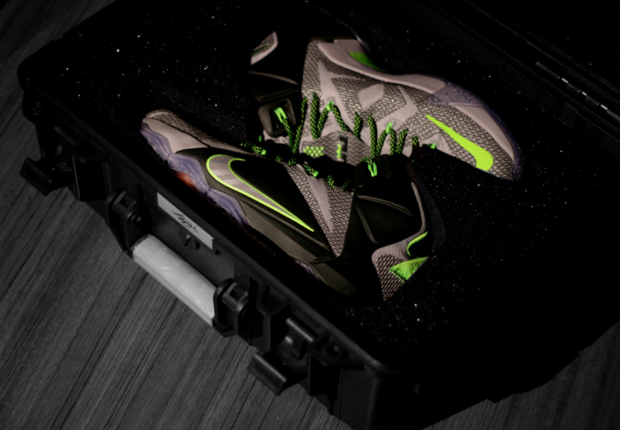 A Look at the Special Edition Nike LeBron 12 "Dunk Force" Exclusive to Asia