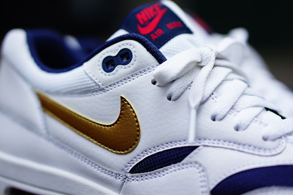 Nike Air Max 1 Olympic 03